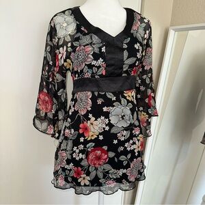 Floral sheer flutter sleeve top with satin ribbon waist tie back size 14 Y2K